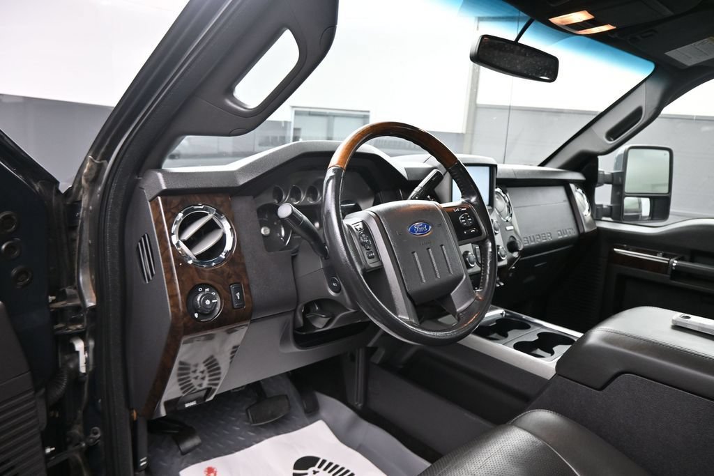 Used 2013 Ford F350 Platinum AWD/4WD image 2