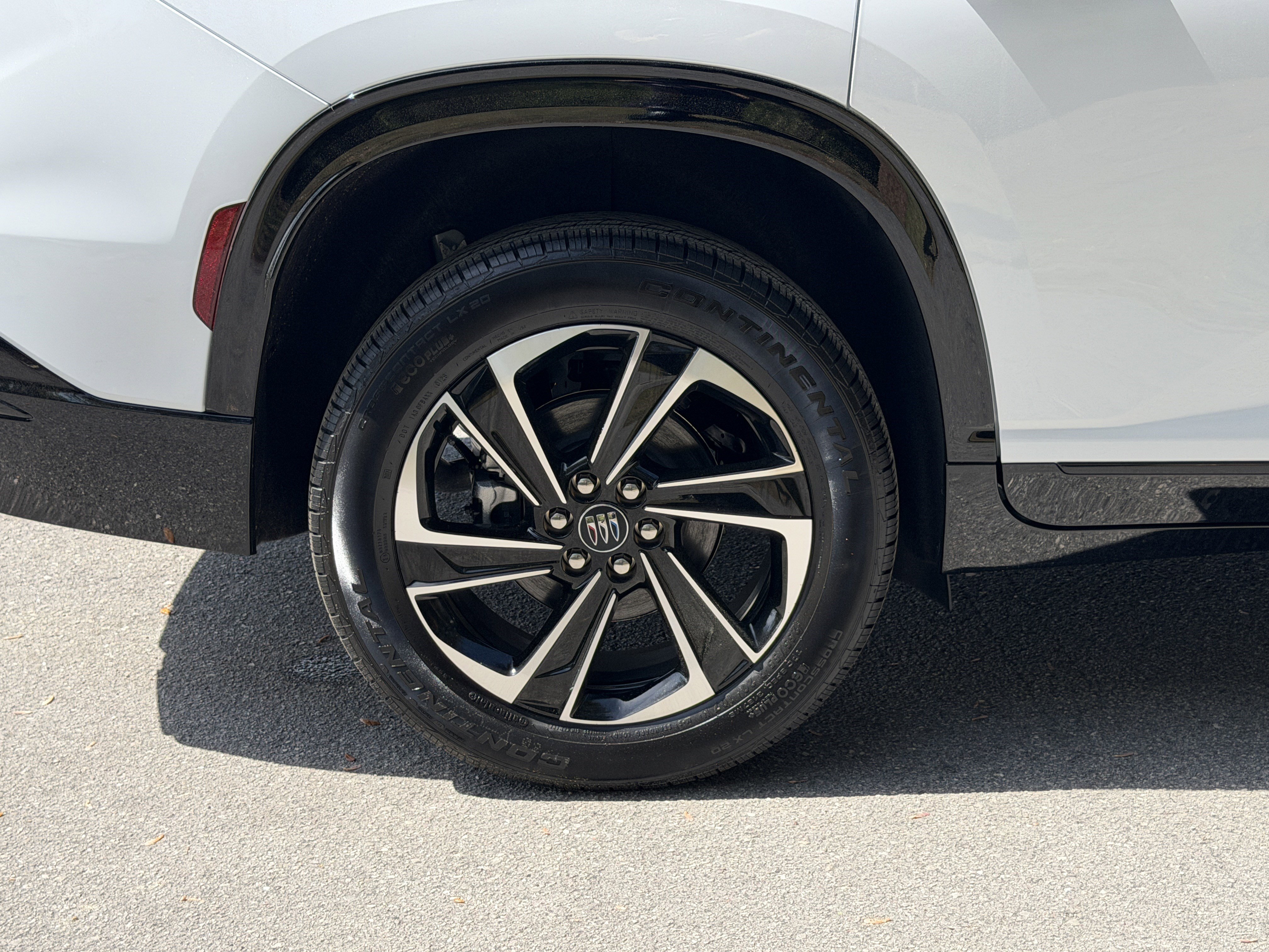 New 2026 Buick Enclave Sport Touring w/ Power Package FWD image 9