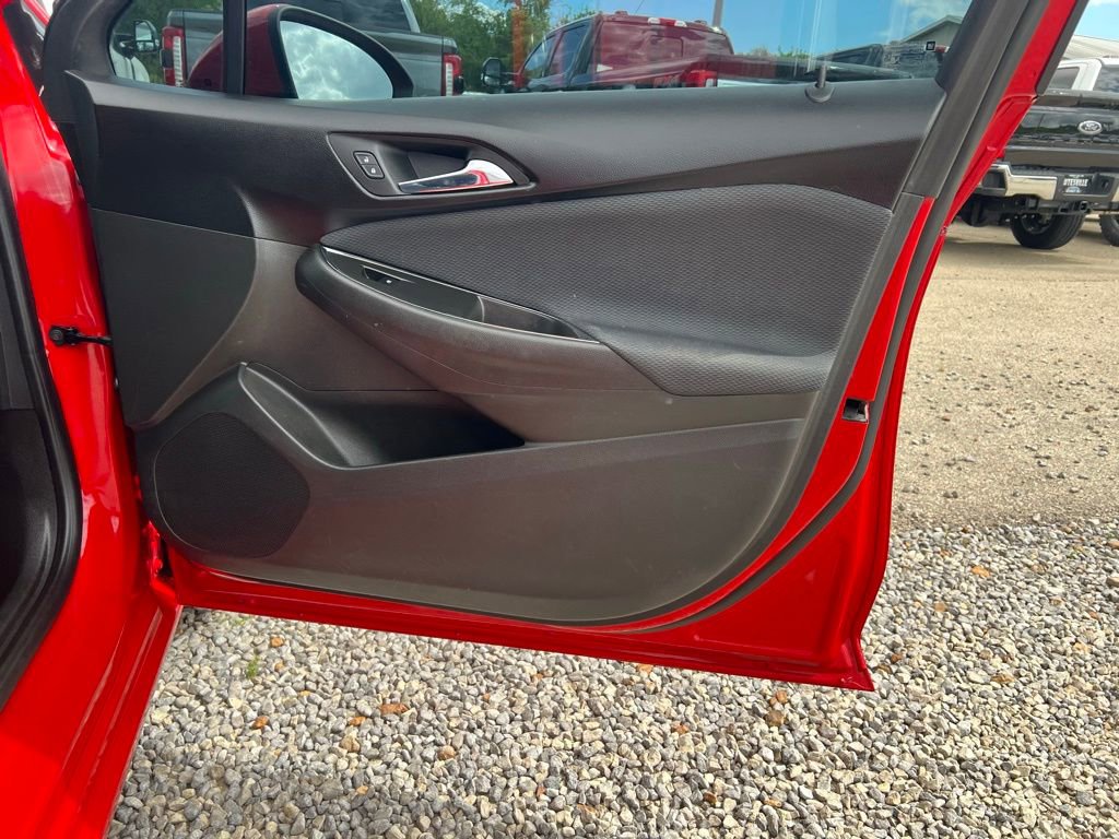 Used 2017 Chevrolet Cruze LS FWD image 20