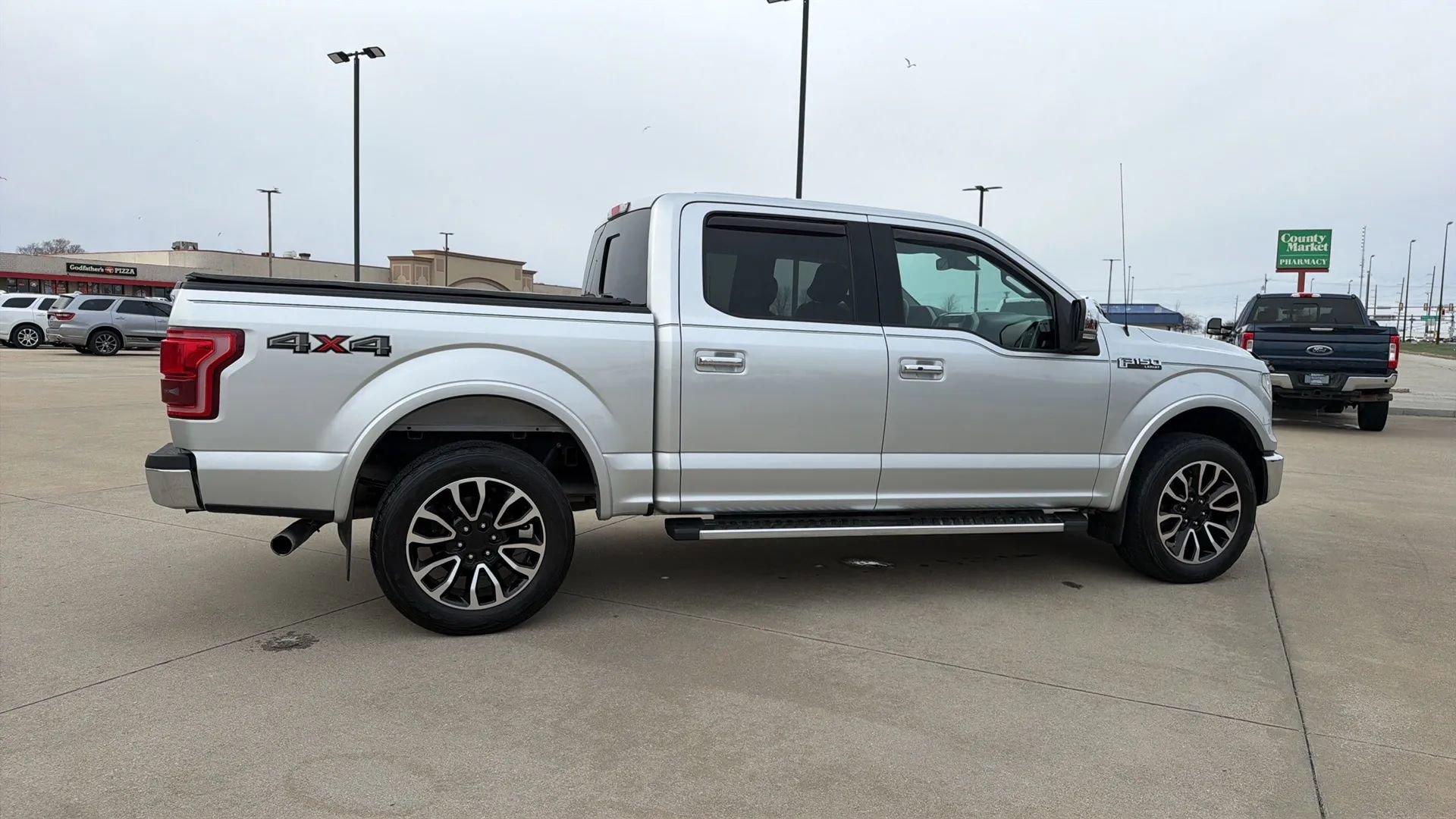 Used 2017 Ford F150 Lariat w/ Equipment Group 502A Luxury image 24
