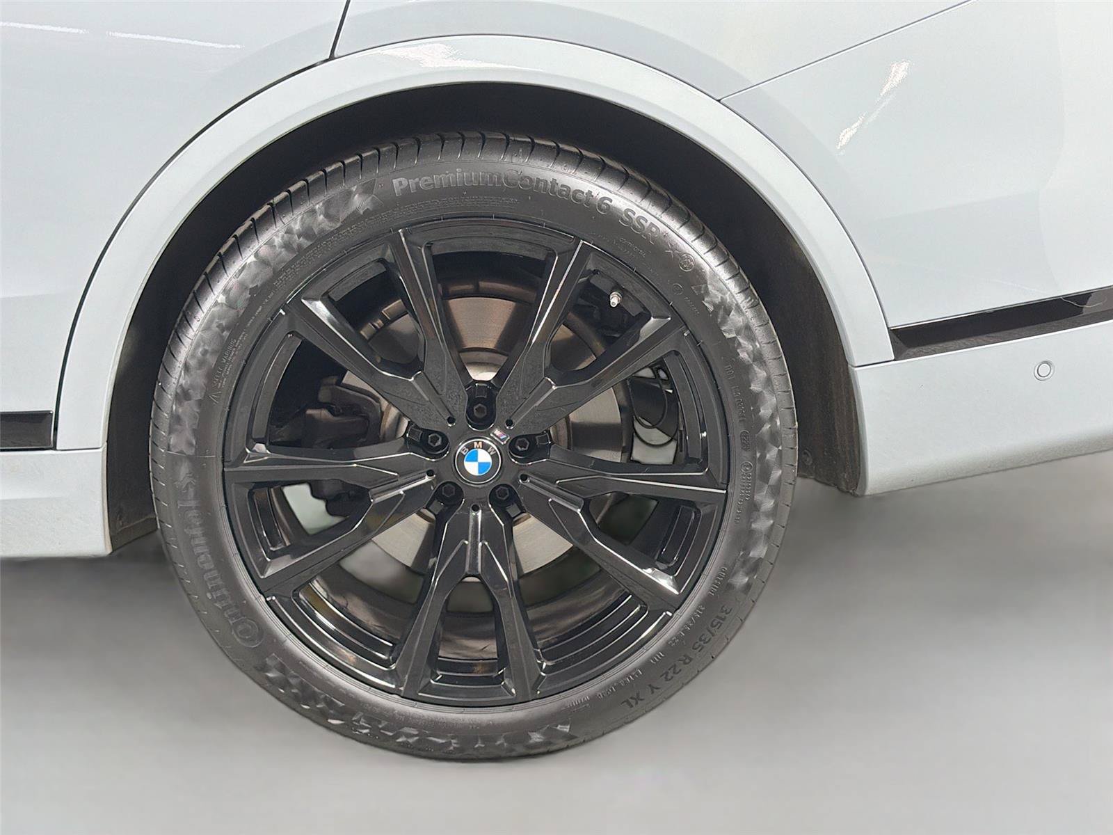 Certified 2026 BMW X7 xDrive40i w/ M Sport Package AWD/4WD image 28