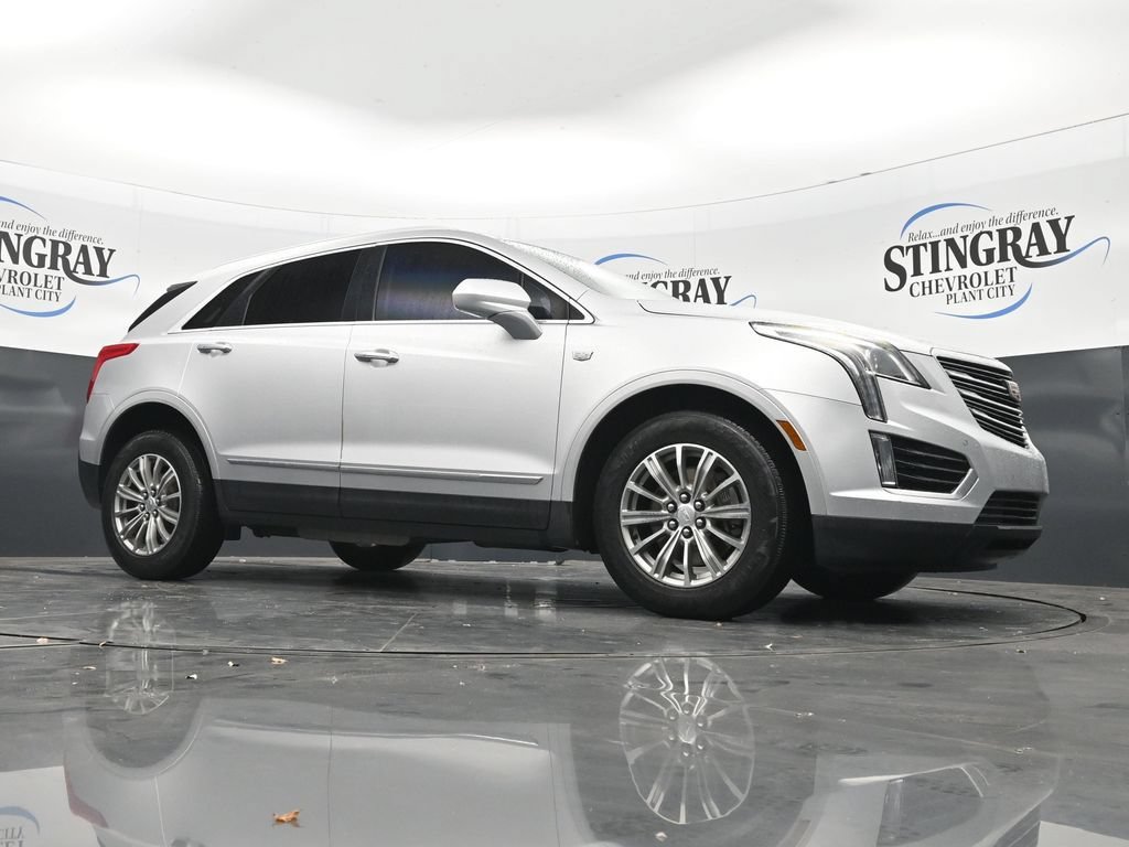 Used 2018 Cadillac XT5 Luxury w/ Driver Awareness Package FWD image 26