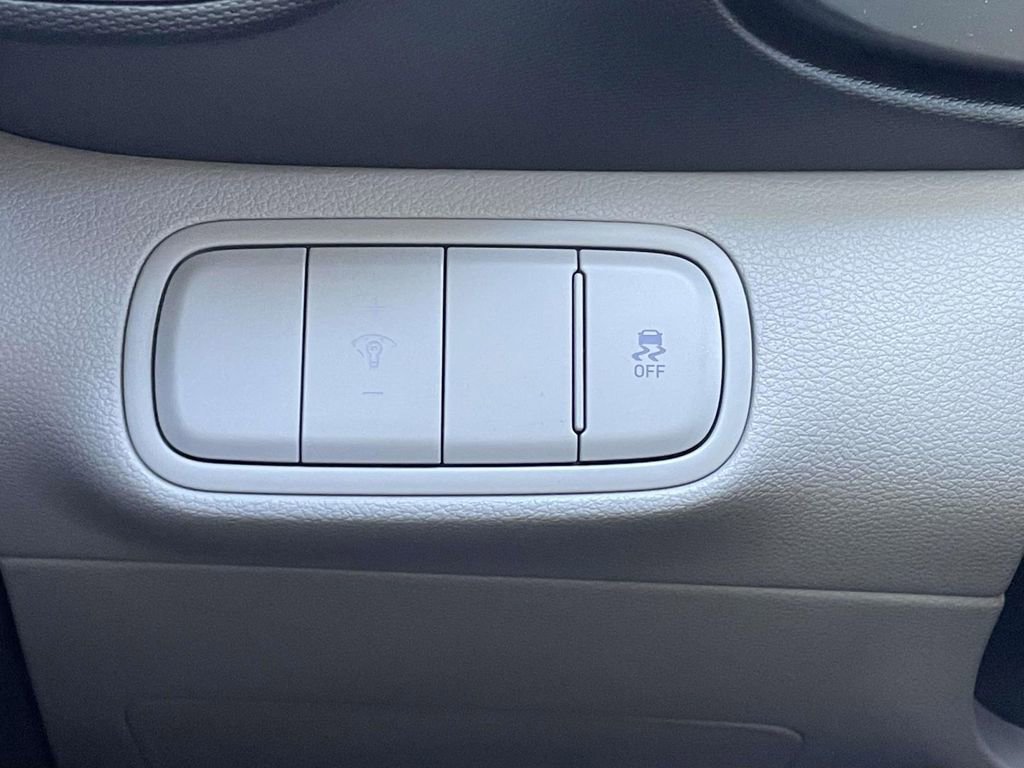 New 2026 Hyundai Venue SEL image 18