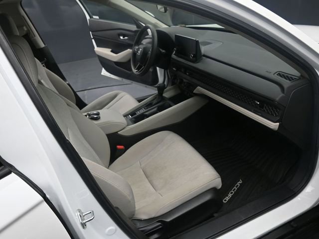Used 2024 Honda Accord EX image 23