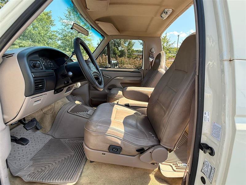 Used 1993 Ford Bronco Eddie Bauer AWD/4WD image 15