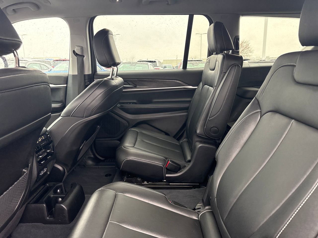 Used 2023 Jeep Grand Cherokee L Limited image 14