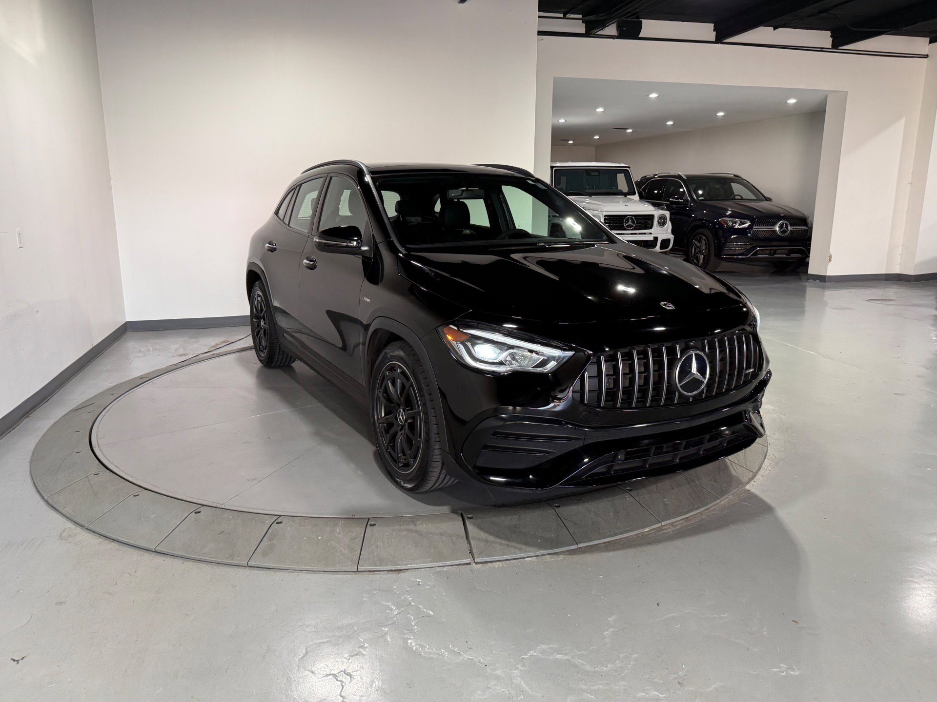 Used 2022 Mercedes-Benz GLA 35 AMG 4MATIC w/ Premium Package Lite image 19