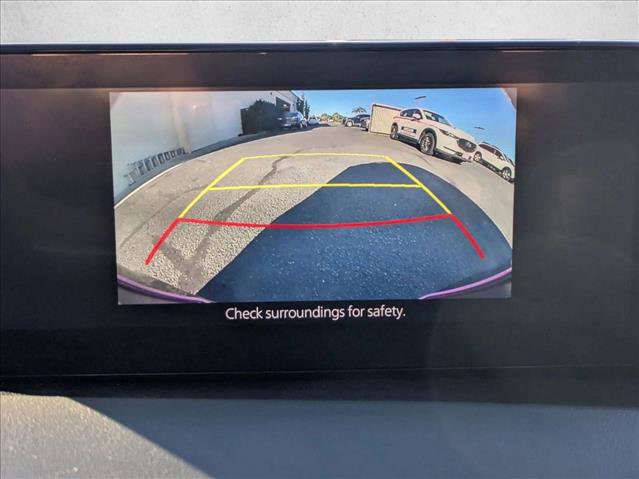 Used 2020 MAZDA MAZDA3 Hatchback w/ Preferred Package image 15