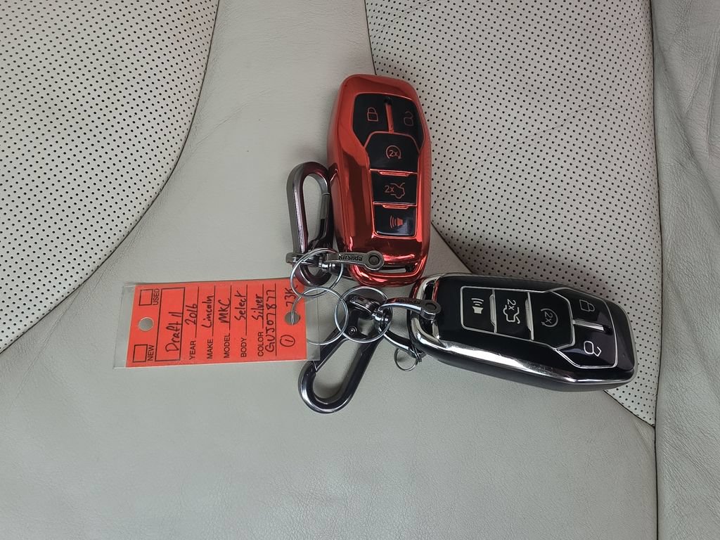 Used 2016 Lincoln MKC Select w/ Select Plus Package FWD image 31
