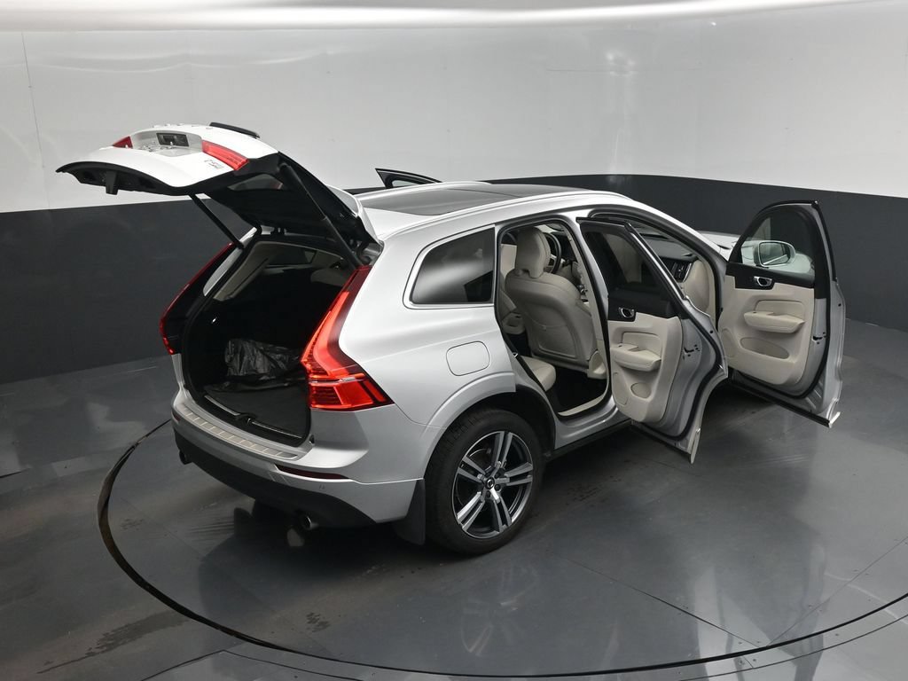 Used 2021 Volvo XC60 T5 Momentum w/ Advanced Package AWD/4WD image 29