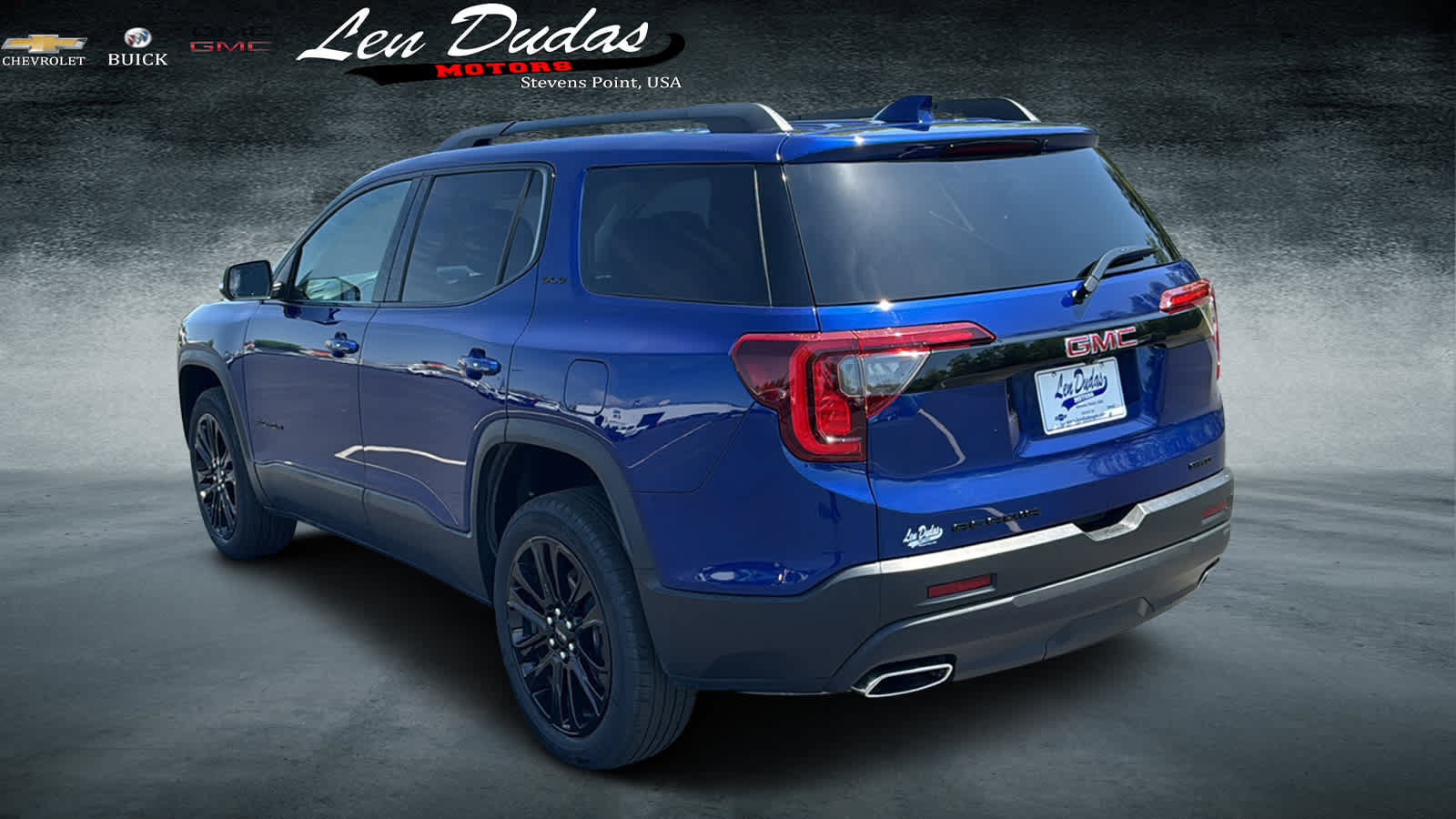 Used 2023 GMC Acadia SLE w/ Driver Convenience Package AWD/4WD image 3