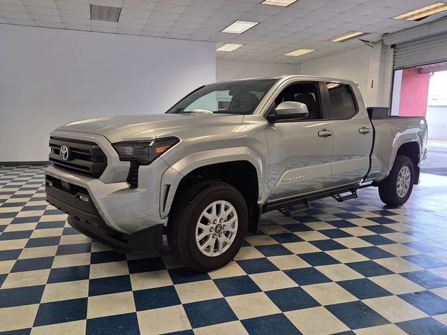Used 2025 Toyota Tacoma SR5 RWD image 3