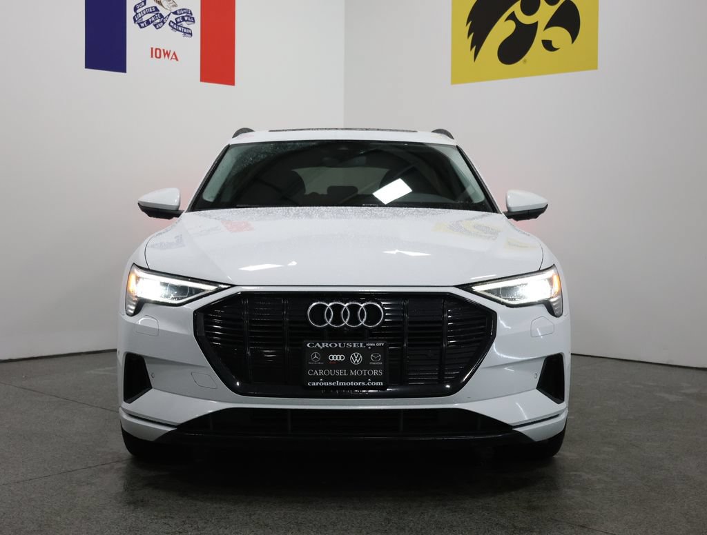 Used 2021 Audi e-tron Premium w/ Convenience Plus Package AWD/4WD image 7