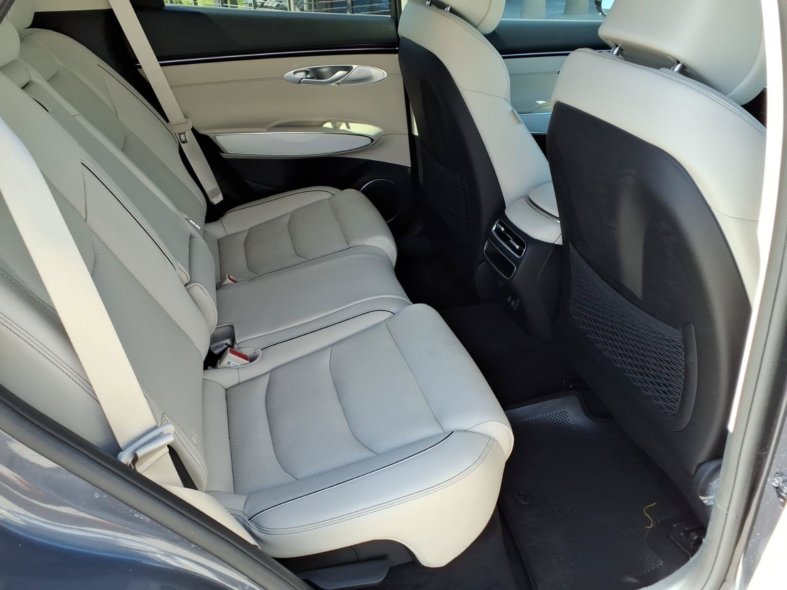 Certified 2026 Genesis GV70 2.5T Advanced AWD/4WD image 14
