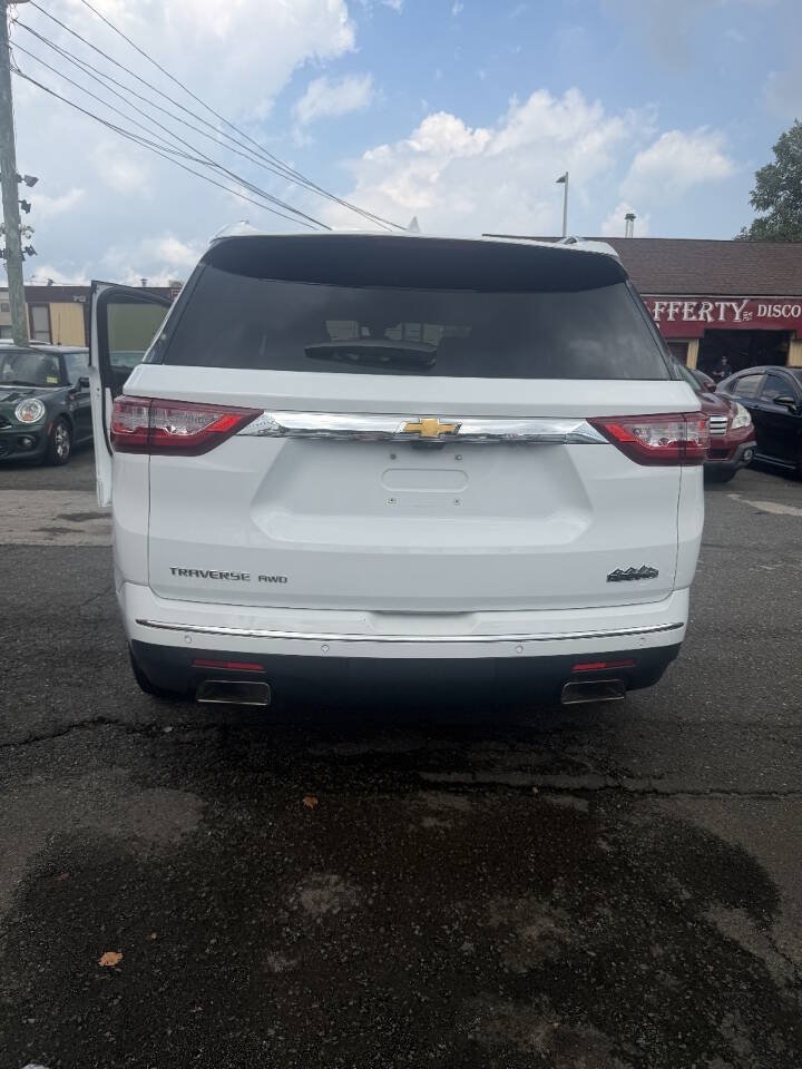 Used 2018 Chevrolet Traverse High Country AWD/4WD image 19