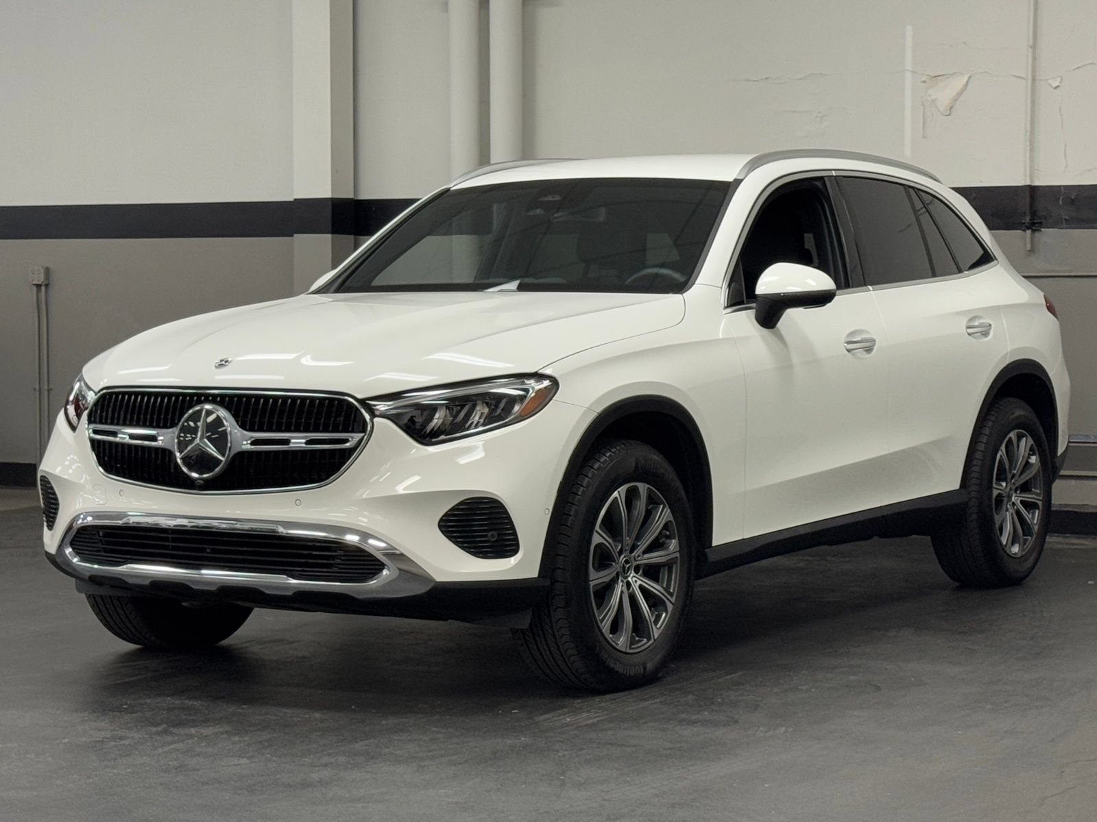 Used 2023 Mercedes-Benz GLC 300 image 7