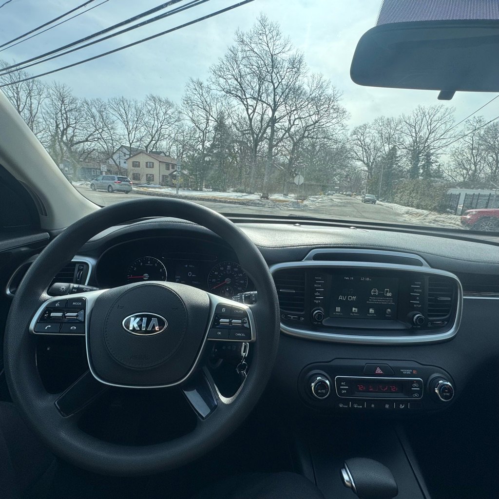 Used 2019 Kia Sorento LX image 19