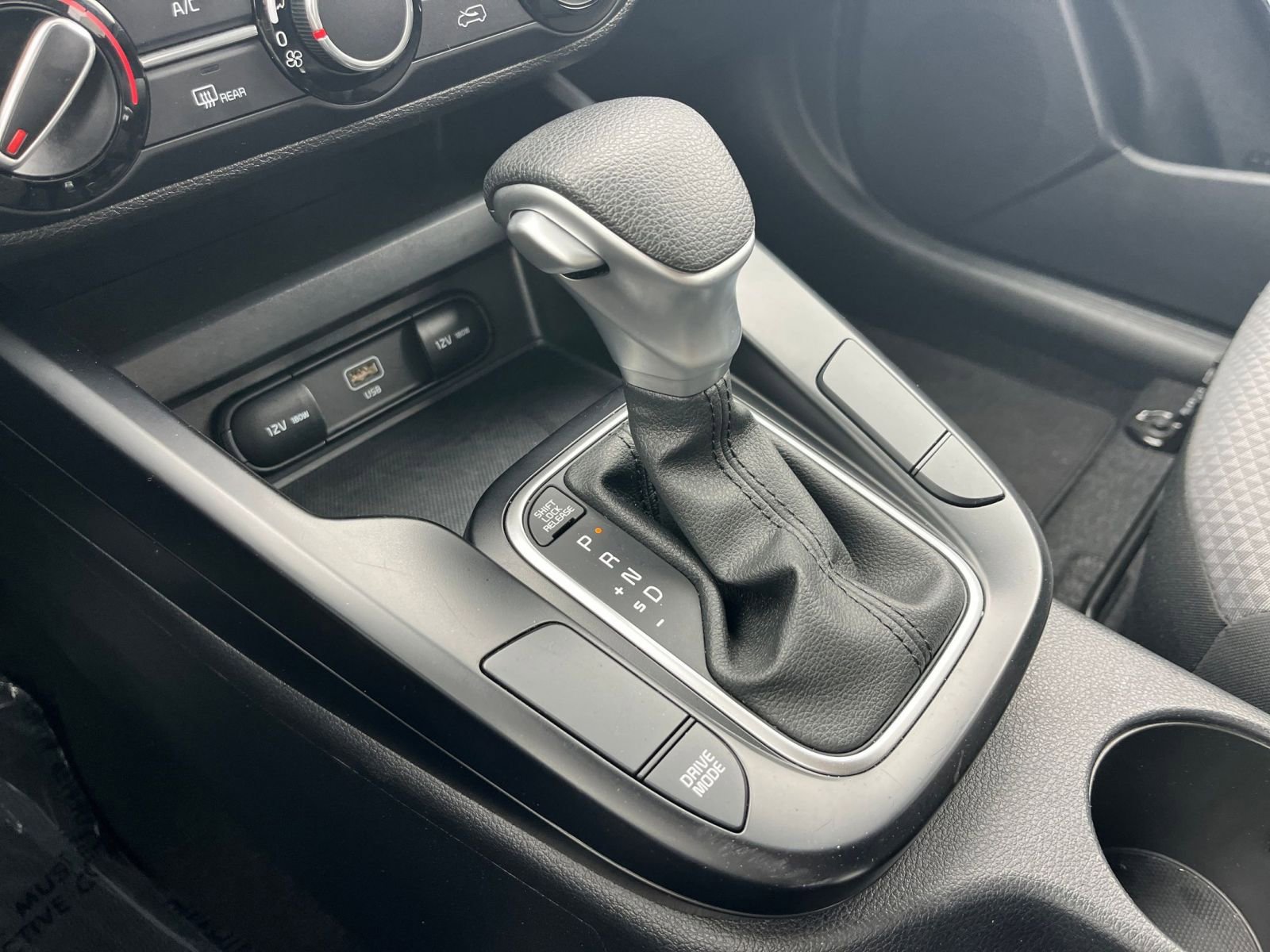 Used 2025 Kia Soul LX w/ LX Technology Package FWD image 39