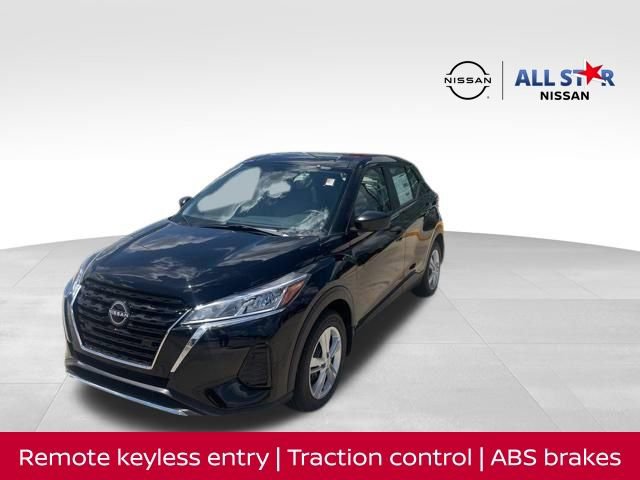 New 2025 Nissan Kicks Play S