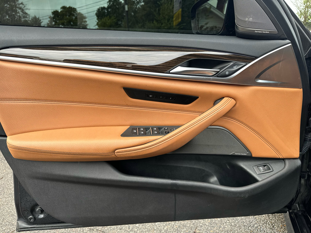 Used 2019 BMW 530i w/ M Sport Package image 31