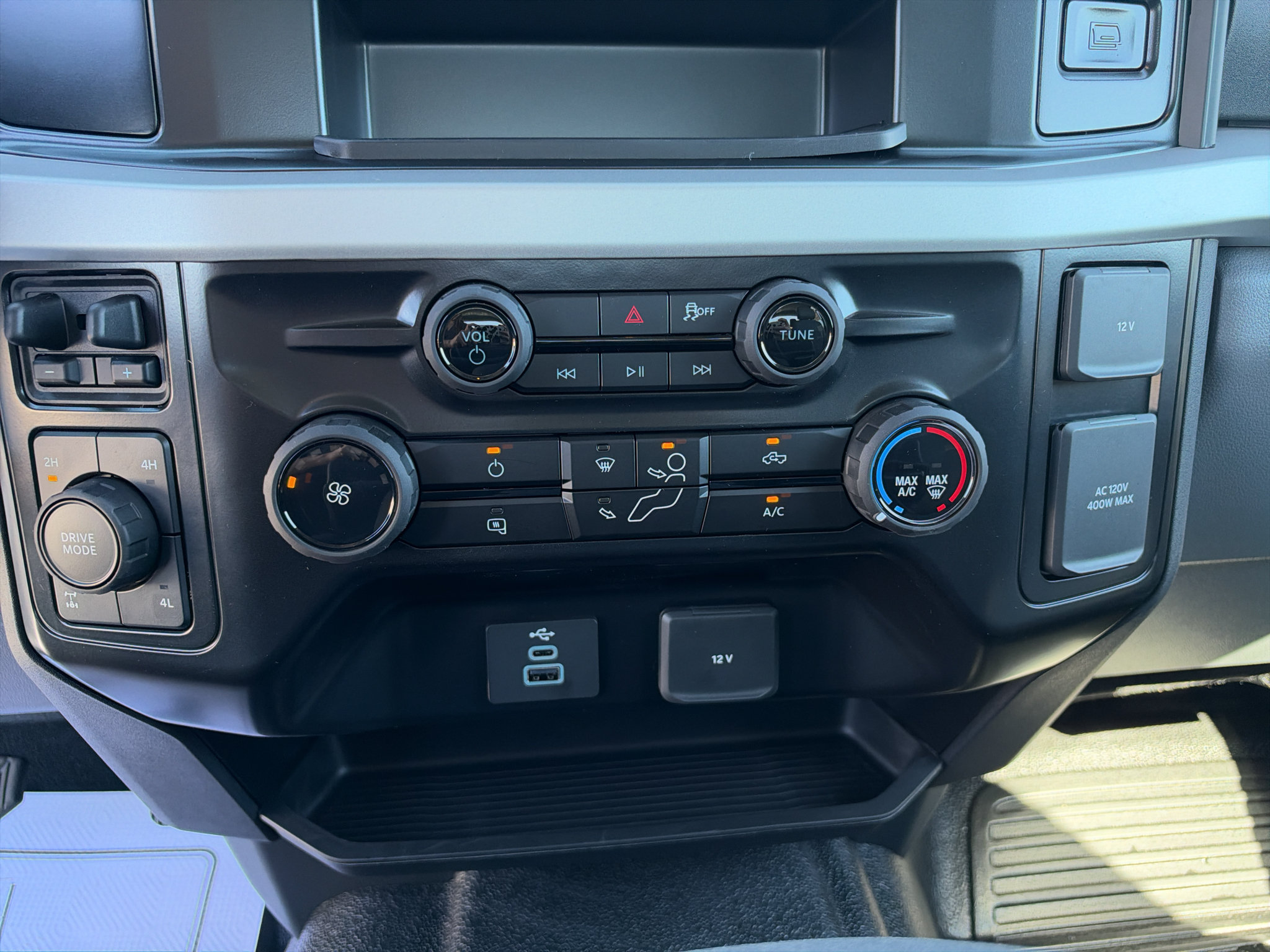 New 2027 Ford F250 XLT AWD/4WD image 17