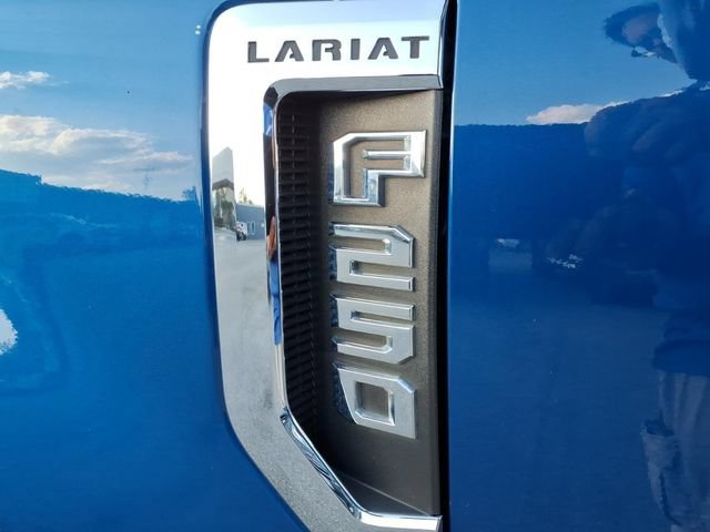 Used 2022 Ford F250 Lariat w/ Lariat Ultimate Package AWD/4WD image 7