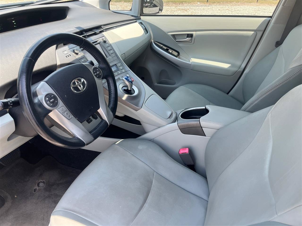 Used 2012 Toyota Prius Four FWD image 9