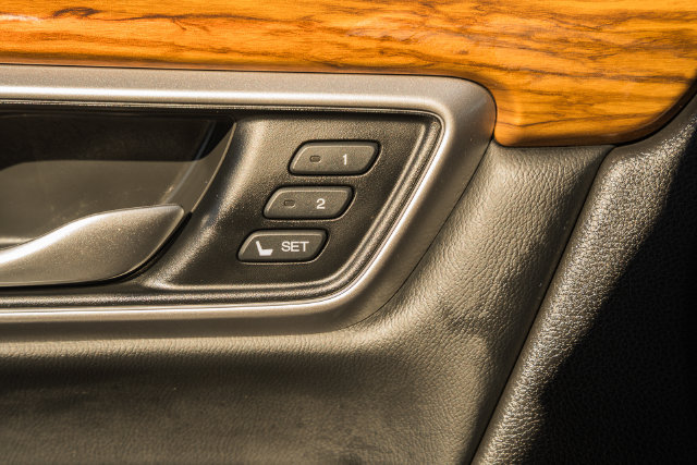 Used 2020 Honda CR-V EX-L image 41