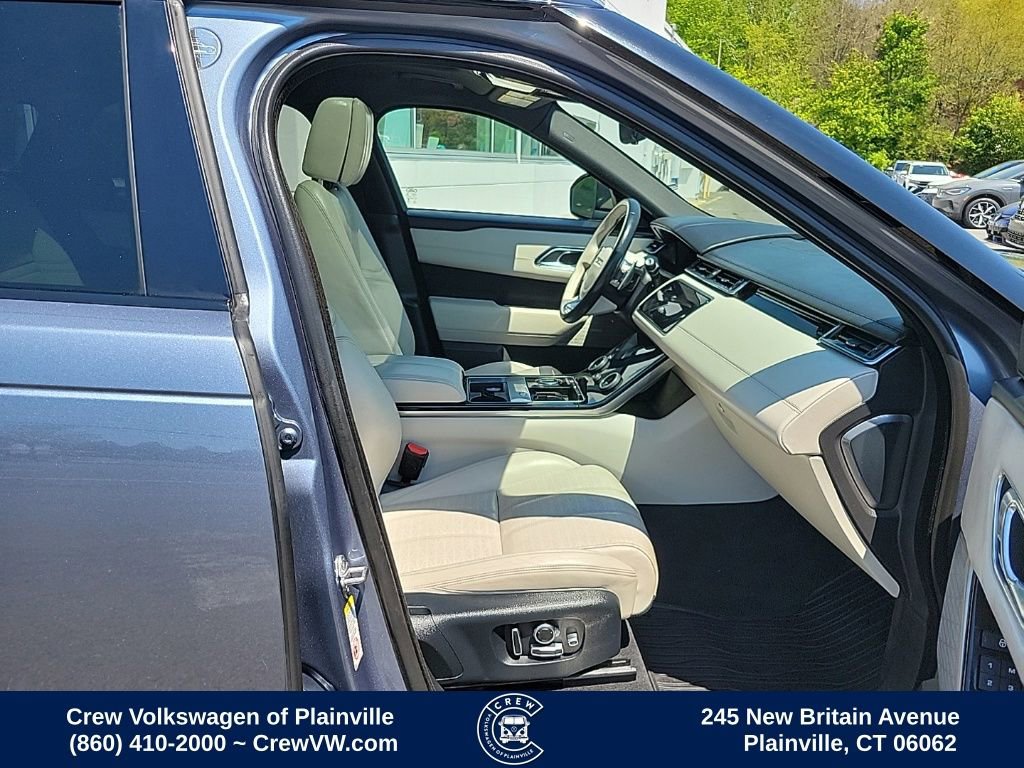 Used 2018 Land Rover Range Rover Velar R-Dynamic HSE AWD/4WD image 16