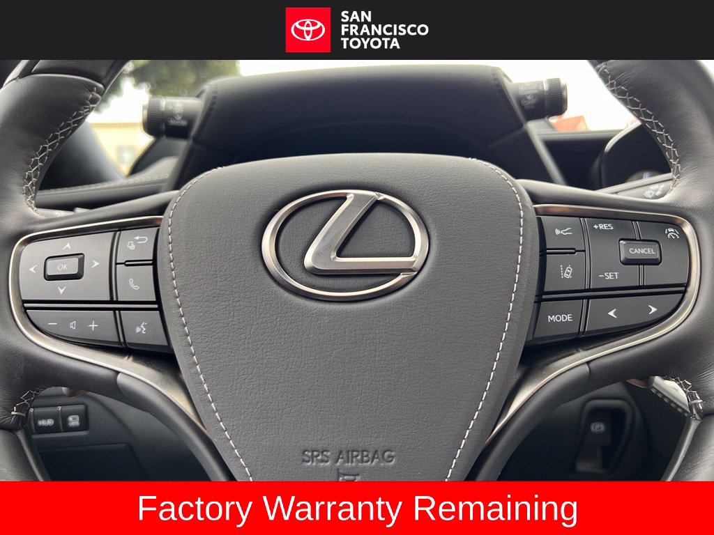 Used 2022 Lexus LS 500h AWD w/ Luxury Package image 33