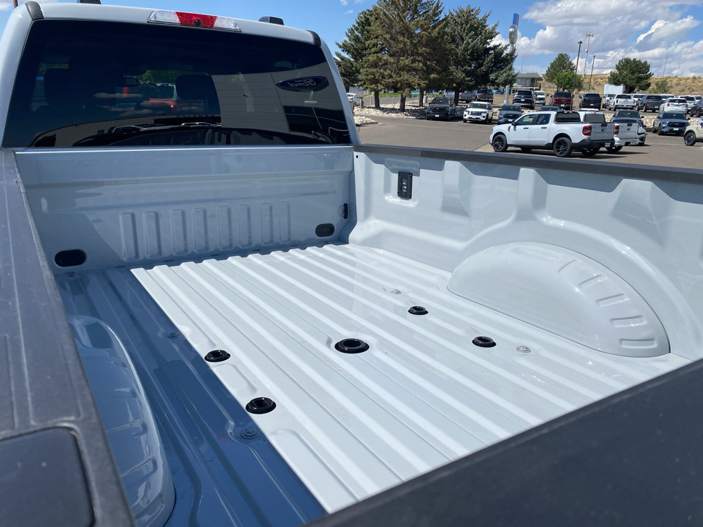New 2026 Ford F350 4x4 Crew Cab Super Duty image 4