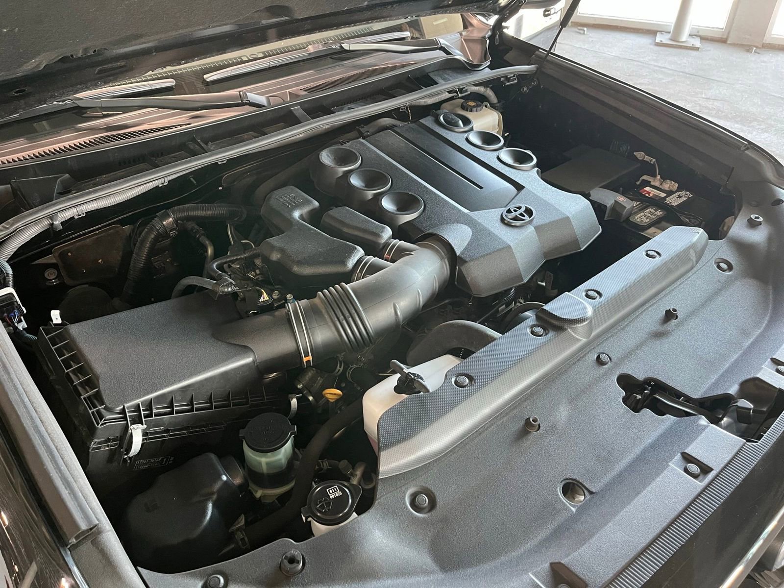 Used 2018 Toyota 4Runner SR5 Premium AWD/4WD image 13