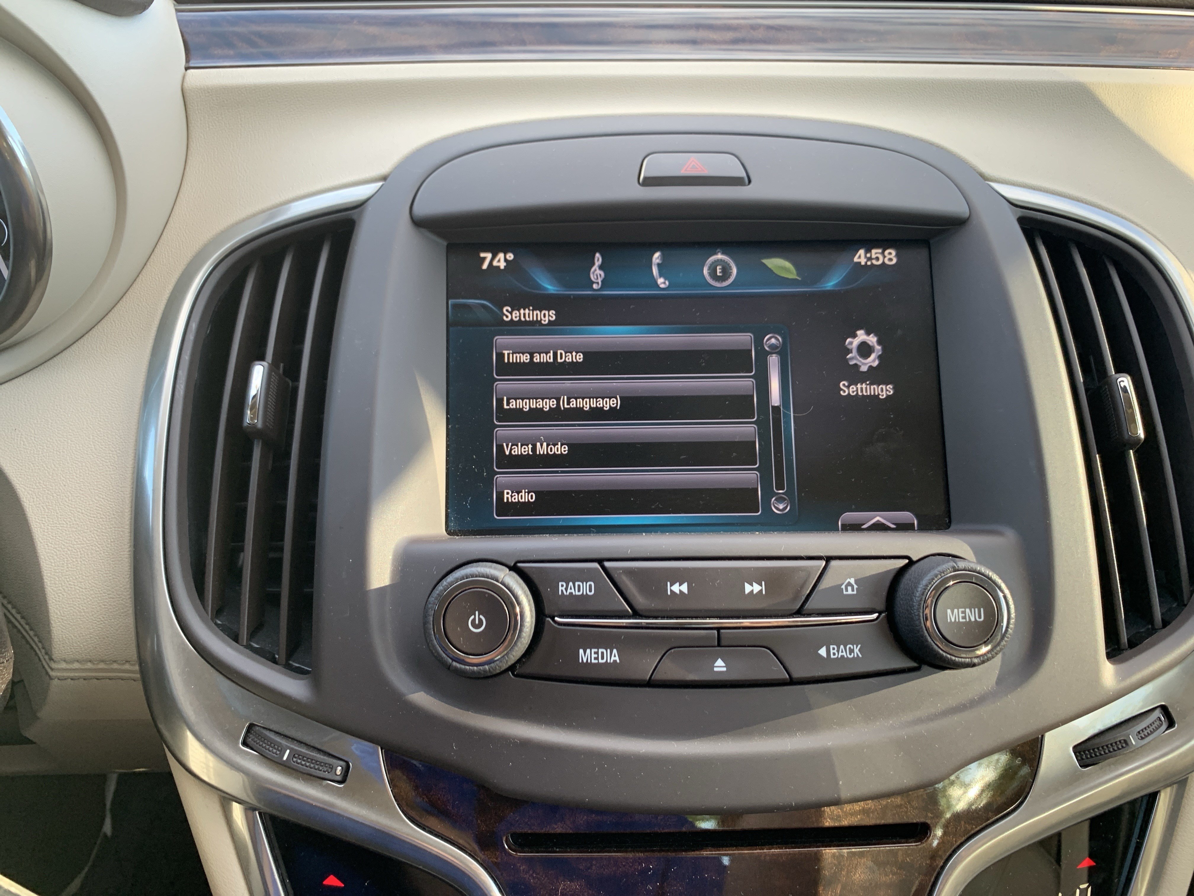 Used 2014 Buick LaCrosse FWD image 25