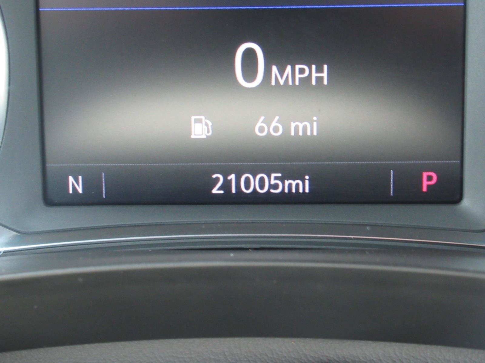 Used 2023 Chevrolet Traverse LT FWD image 29