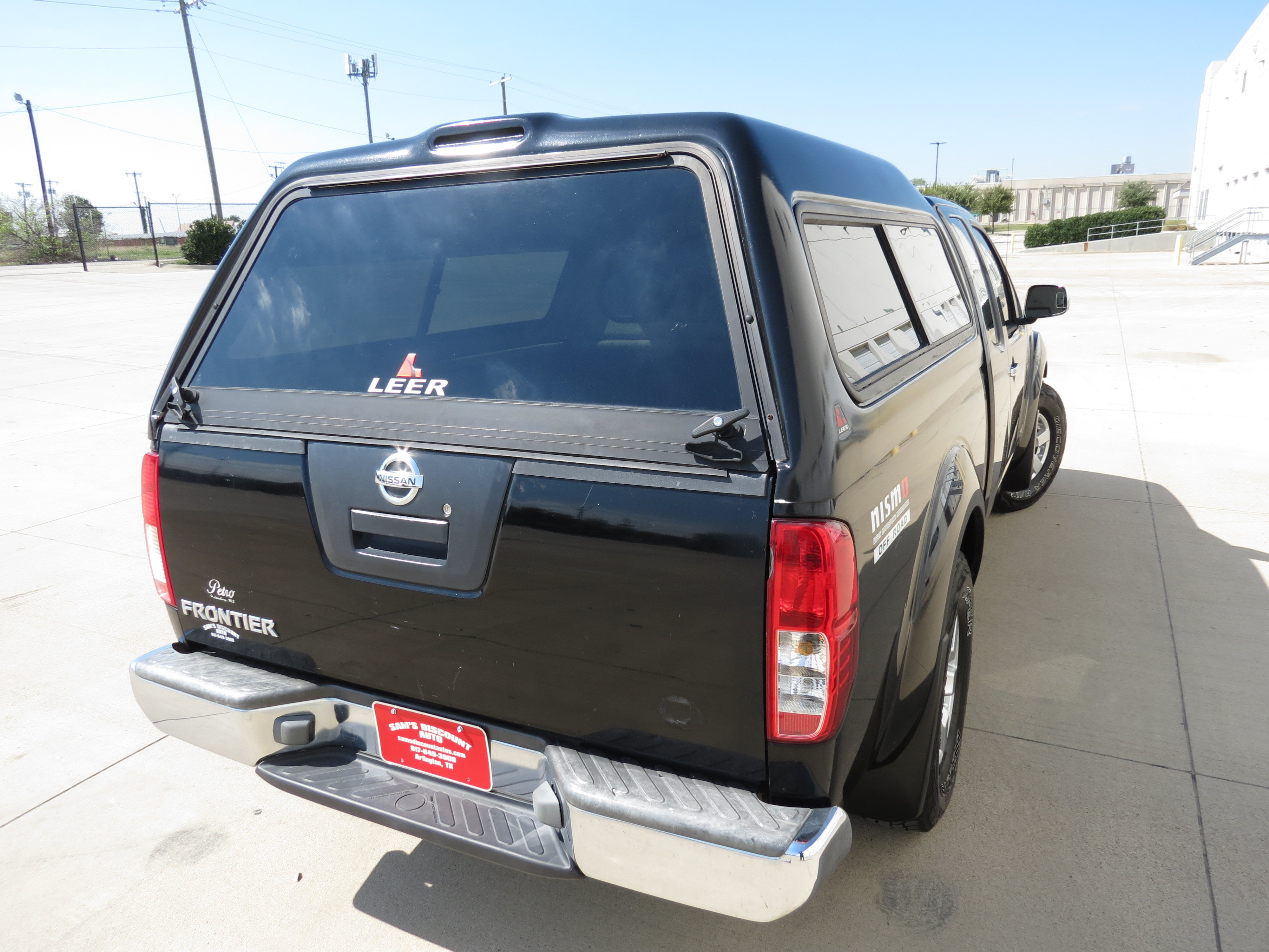 Used 2006 Nissan Frontier NISMO RWD image 4
