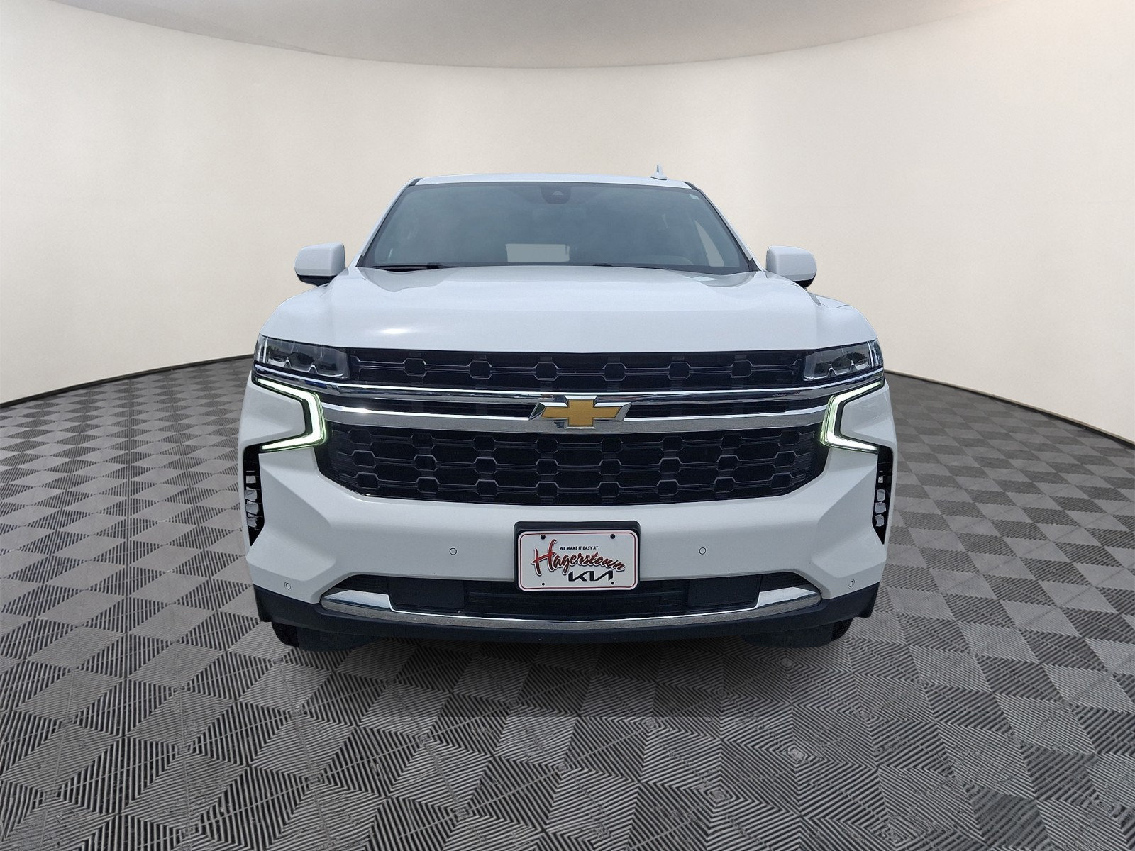 Used 2022 Chevrolet Tahoe LS AWD/4WD image 2