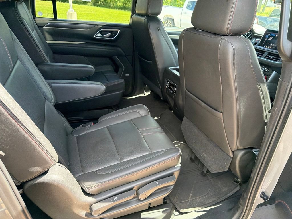 Used 2021 Chevrolet Suburban RST w/ Luxury Package AWD/4WD image 24