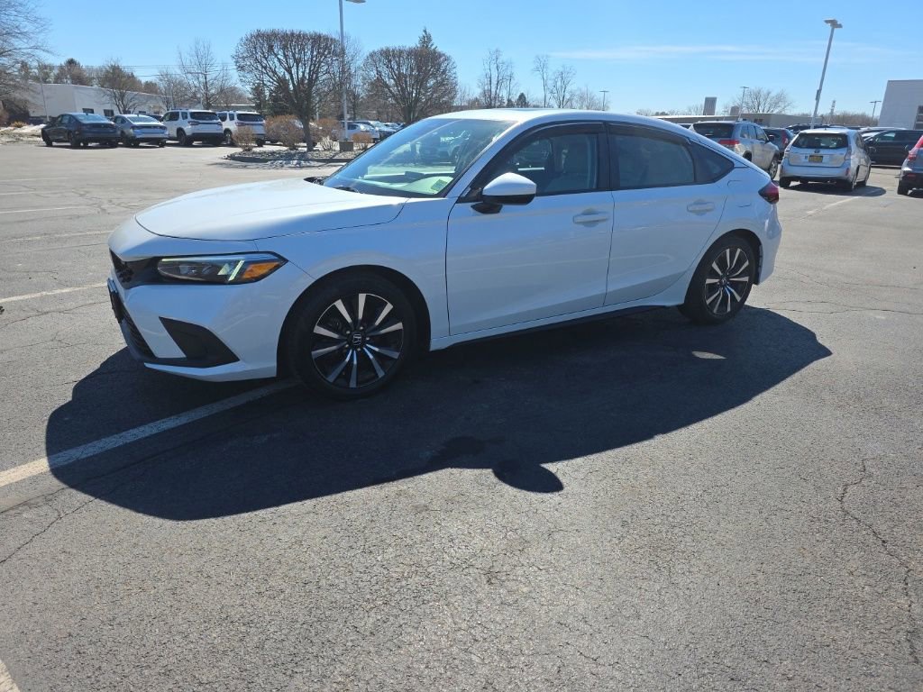 Used 2024 Honda Civic EX-L image 3