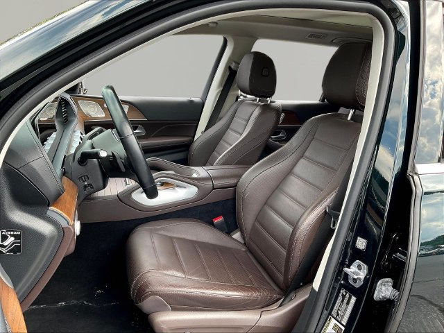 Used 2023 Mercedes-Benz GLS 450 4MATIC image 22