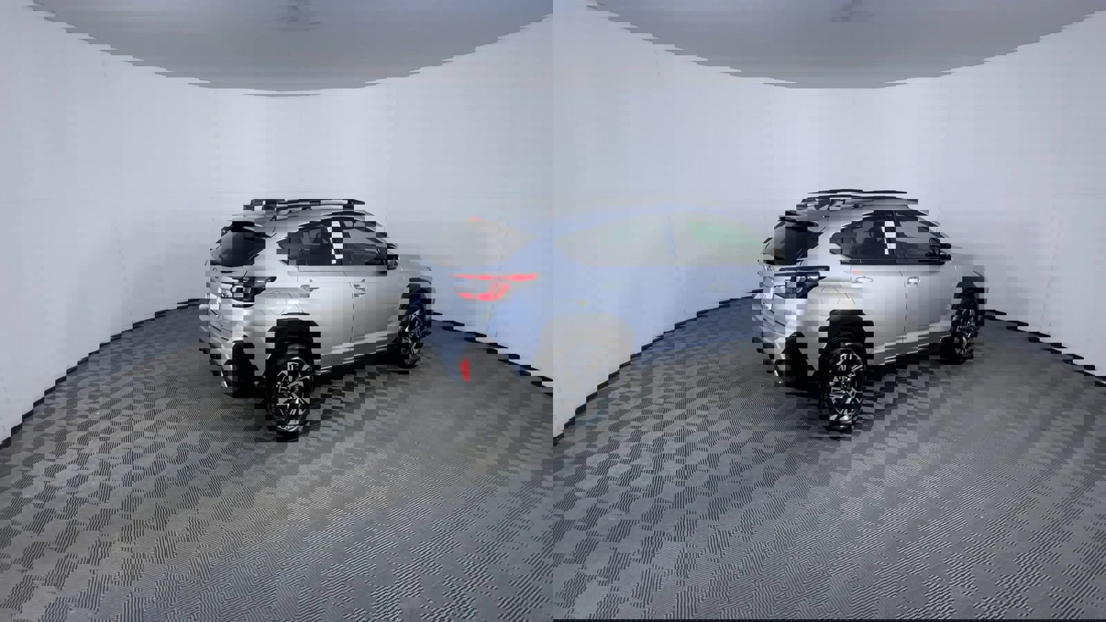 Used 2024 Subaru Crosstrek 2.0i Premium image 8