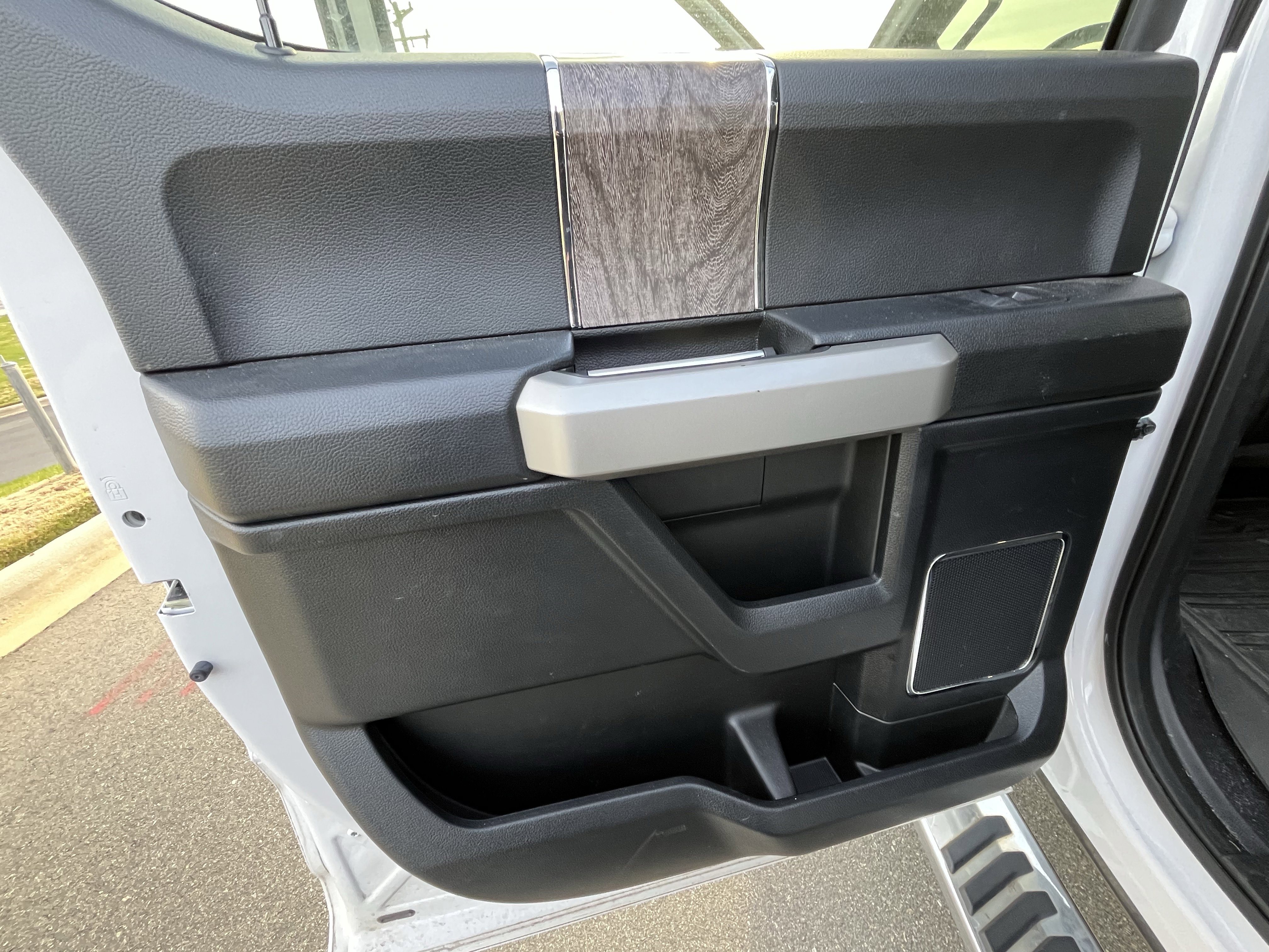 Used 2018 Ford F250 Lariat image 25