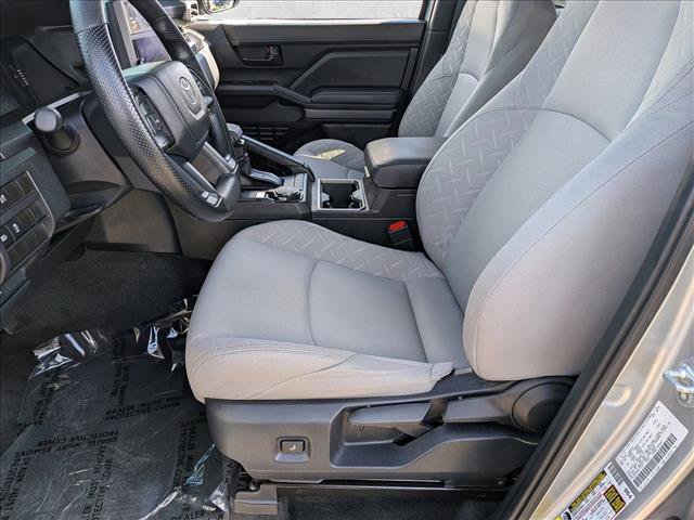 Used 2025 Toyota Tacoma SR5 AWD/4WD image 22