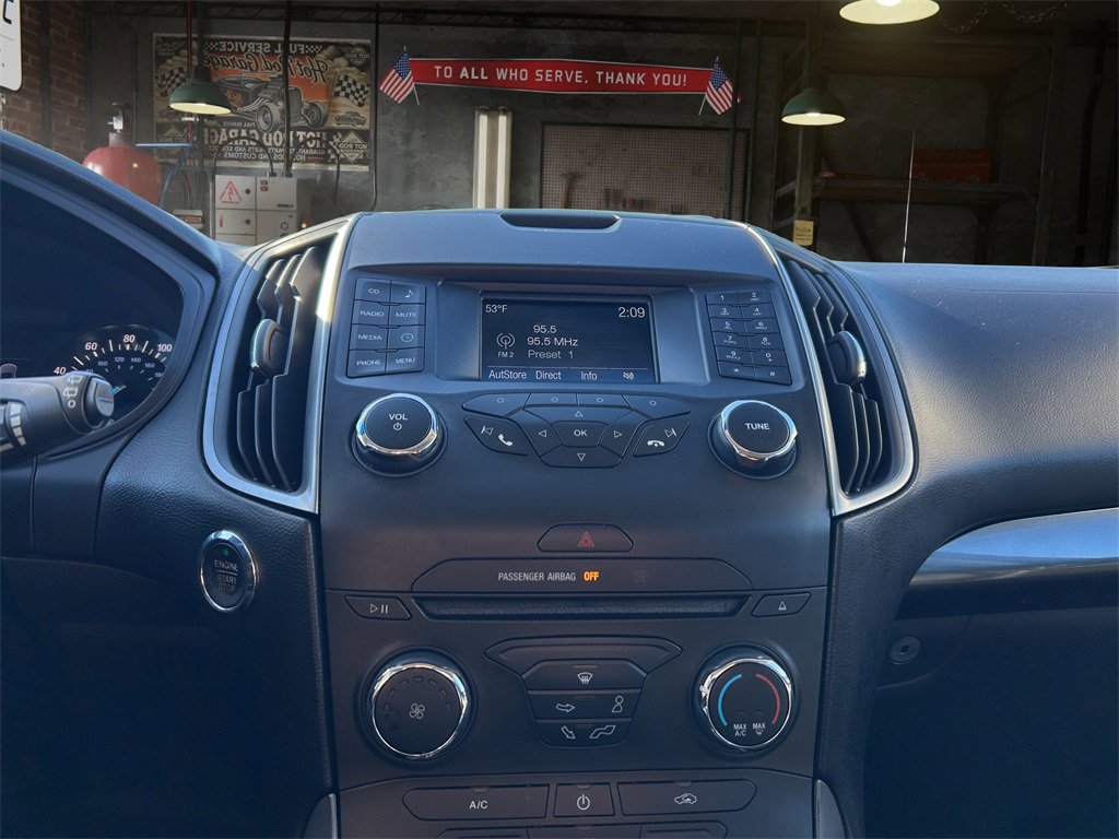 Used 2016 Ford Edge SE image 24