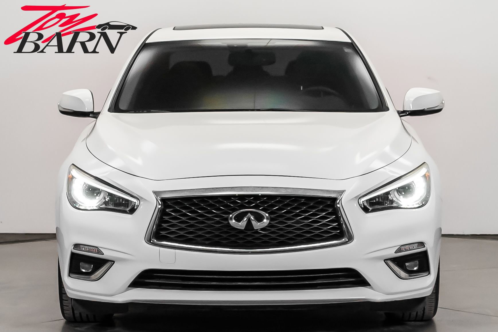 Used 2018 INFINITI Q50 Luxe w/ Essential Package (3.0T Luxe) image 8