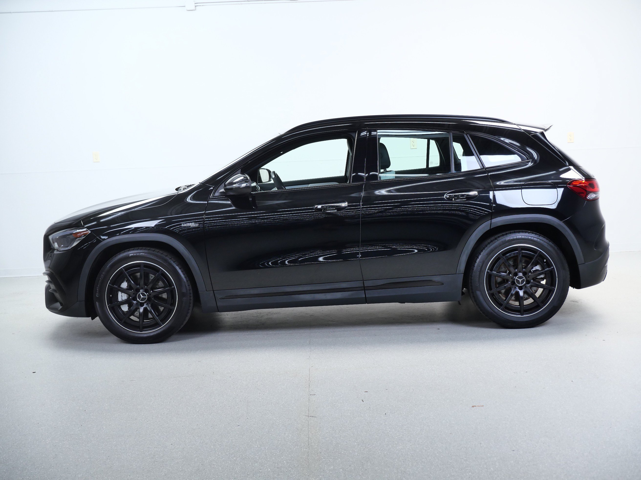 Certified 2023 Mercedes-Benz GLA 35 AMG 4MATIC image 10