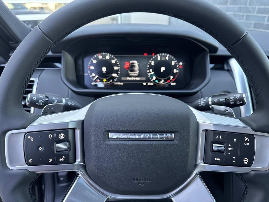 New 2026 Land Rover Discovery S AWD/4WD image 30