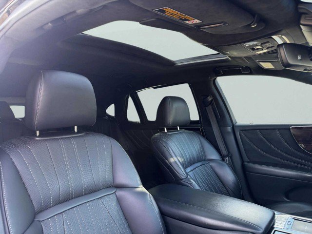 Used 2018 Lexus LS 500h w/ Luxury Package image 44