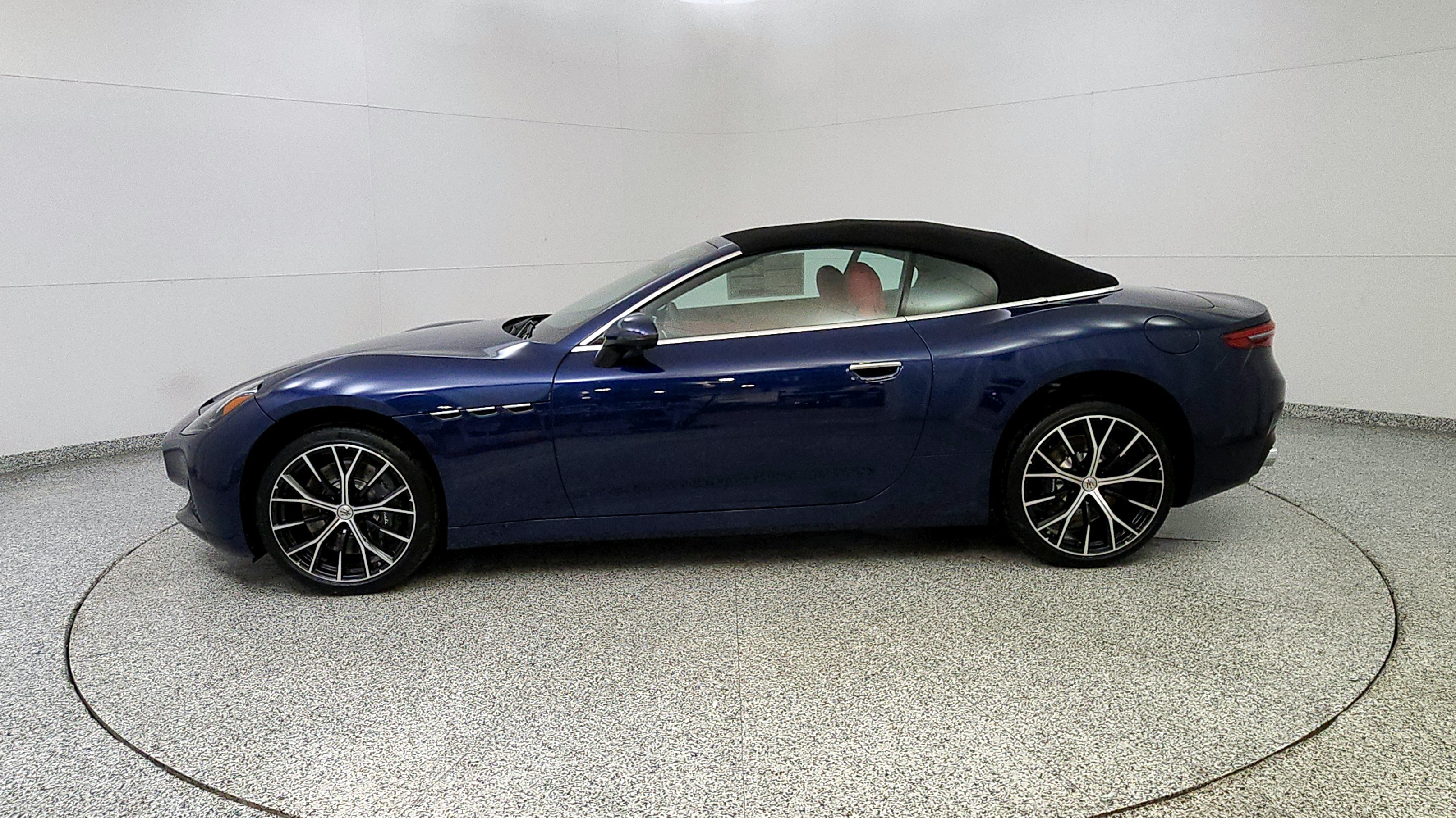 New 2026 Maserati GranCabrio Modena AWD/4WD image 4