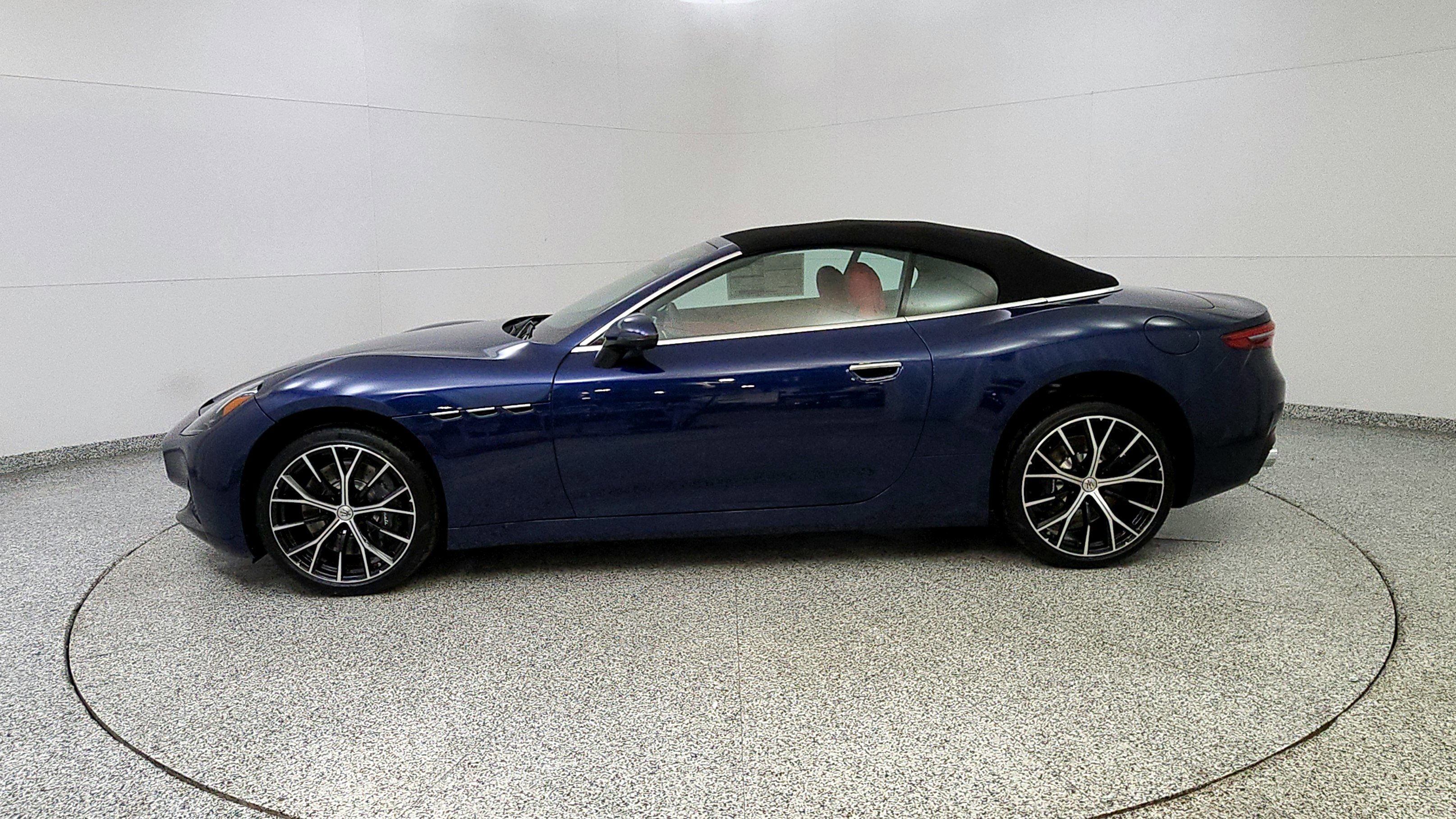 New 2026 Maserati GranCabrio Modena AWD/4WD image 4