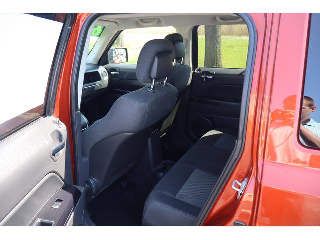 Used 2012 Jeep Patriot Latitude FWD image 6